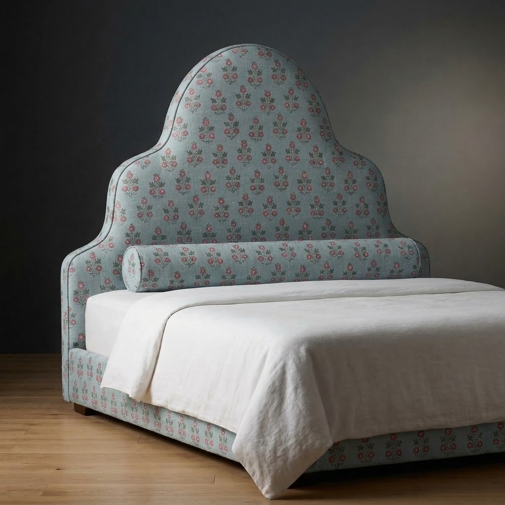 Kingswell Bed in Rosewood Garden
